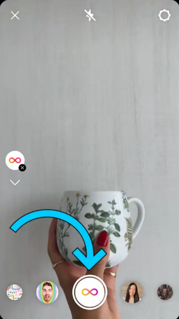 Boomerang effect to Loop a Video on Instagram